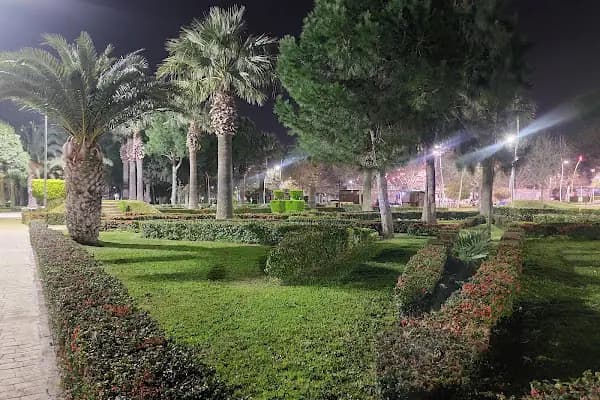 Bahriye Üçok Parkı - Park - İzmir Bornova