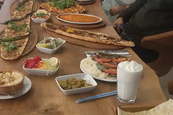 Çinar Döner &amp; Yemek Salonu - Dönerci - İstanbul Sultangazi
