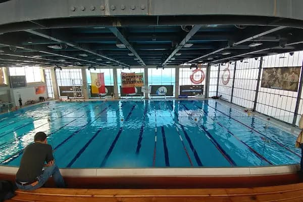 Gs Havuzu Kalamış - Kapalı yüzme havuzu - İstanbul Bahçelievler