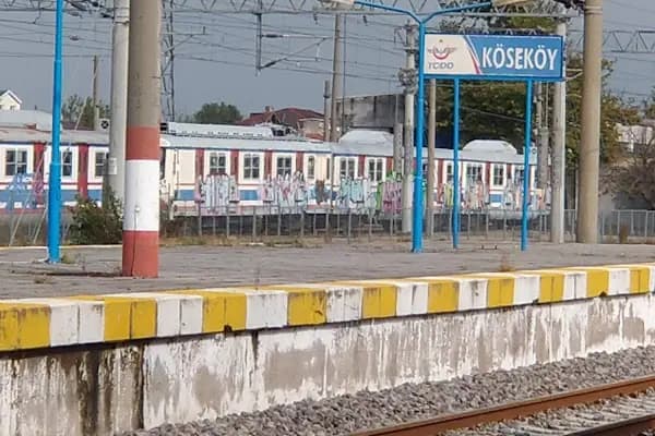 Köseköy İstasyon Şefliği - Tren İstasyonu - Kocaeli Kartepe