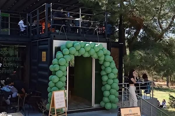 Starbucks - Kahve dükkanı - İzmir Buca