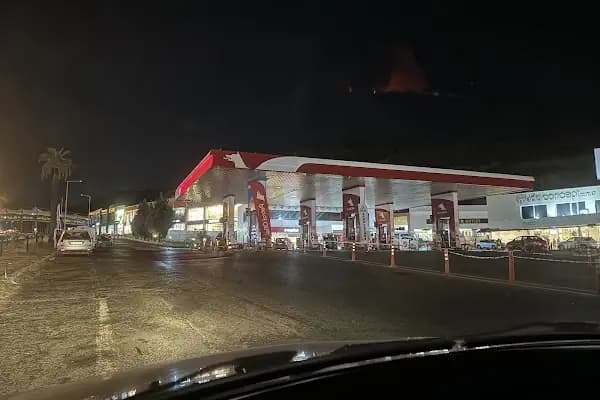 Petrol Ofisi - Benzin İstasyonu - İzmir Balçova