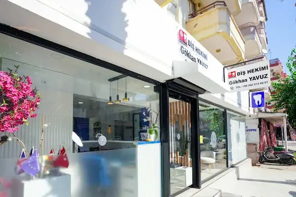 Diş Hekimi Gökhan Yavuz - Diş Hekimi - Antalya Döşemealtı
