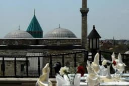 Rumi Hotel