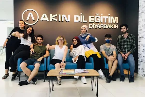 Akın Dil Eğitim Merkezi Diyarbakır Şubesi - Okul - Diyarbakır Kayapınar