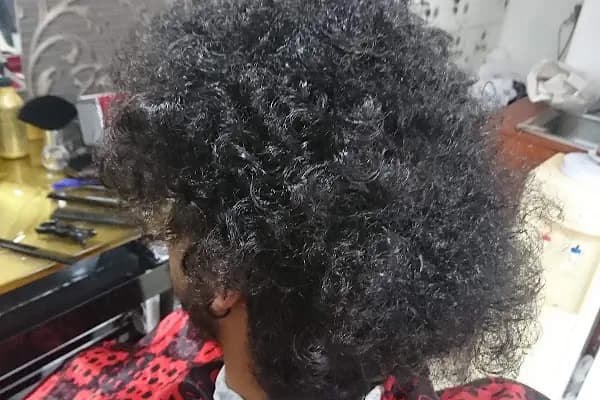 Burhan Özen Barbers &amp; Kuaför Salonu - Kuaför - İzmir Bergama