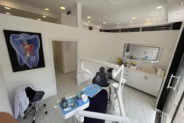 ASYA DENTAL AĞIZ VE DİŞ SAĞLIĞI POLİKLİNİĞİ - Diş Kliniği - İzmir Balçova