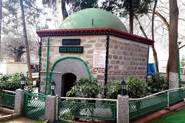 Kız Dedesi Türbesi - İbadethane - Balıkesir Altıeylül
