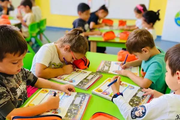 Özel Büyüyen Adımlar Anaokulu - Anaokulu - Bursa Nilüfer