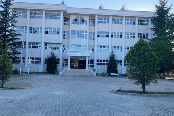 Kocaeli Sağlık ve Teknoloji Üniversitesi - Üniversite - Kocaeli Başiskele