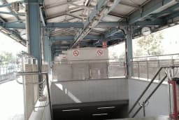 Mavi Bulvar Metro İstasyon Durak