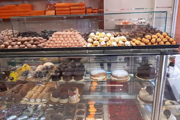 BİTEZ PATİSSERİE (ZEYNEPKAMİL) - Pastane - İstanbul Üsküdar