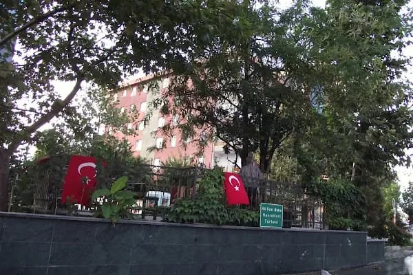 Ali Gazi Baba Türbesi - Mezarlık - İstanbul Ataşehir