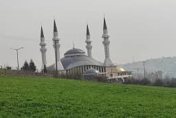 Sakarya Şeyh Edebali Camii