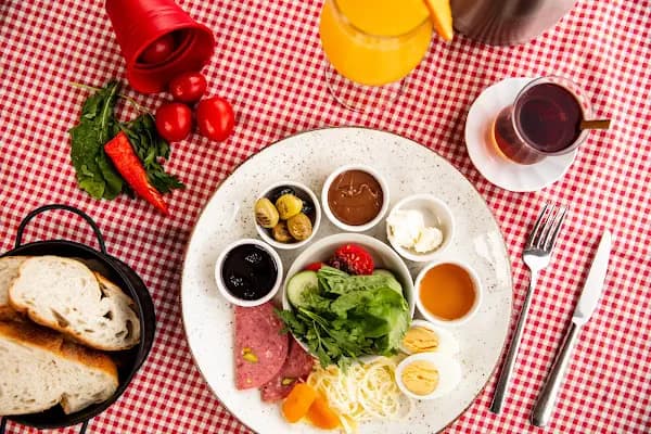 NEŞ'ET CAFE RESTAURANT - Pastane - İstanbul Arnavutköy