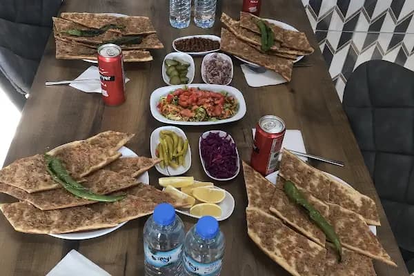 Ali usta etliekmek-lahmacun - Kaliteli yemek restoranı - Konya Beyşehir