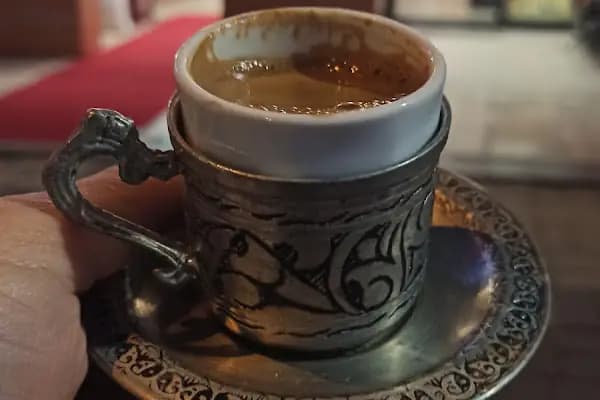 Tuğba Kuruyemiş / Bergama Şube - Kuruyemişçi - İzmir Karşıyaka