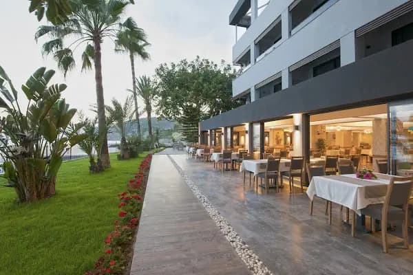 Floria Beach Hotel - Otel - Antalya Döşemealtı