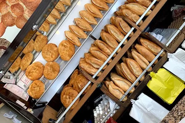 Başak Ekmek Fırını ve Unlu Mamülleri - Fırın - İzmir Buca