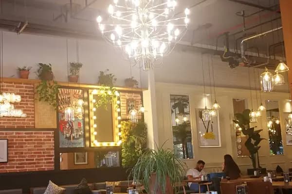 Ataşehir - Otobüs Durağı - İstanbul Ataşehir