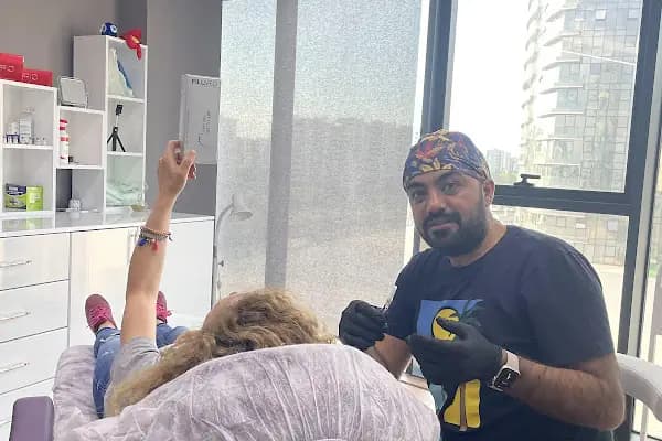 Uzm Dr Mehmet Cangir Diyarbakır Dolgu Botoks Medikal Estetik Ozon Terapi Hacamat - Doktor - Diyarbakır Bağlar