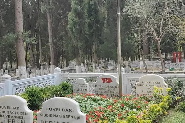Sıddık Naci Eren Hazretleri Türbesi - Dini Kurum - Balıkesir Altıeylül