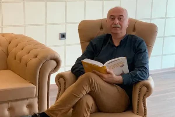 Prof. Dr. Aytekin Sır | Psikiyatrist | Ruh Sağlığı ve Hastalıkları Uzmanı - Psikiyatr - Diyarbakır Kayapınar