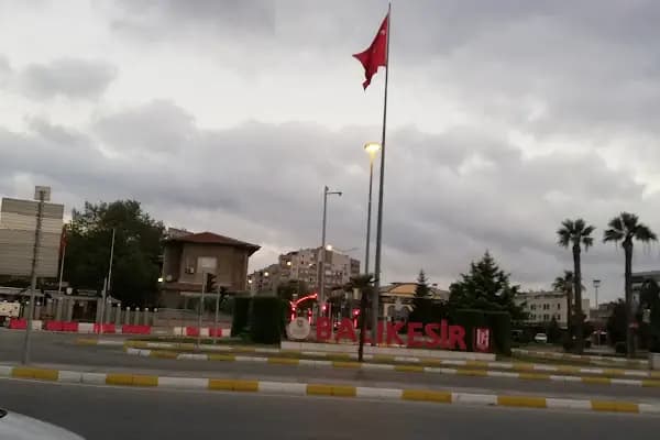 BALIKESİR TREN GARI - Tren meydanı - Balıkesir Ayvalık