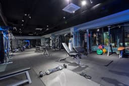 1ON1 Personal Training - Pilates