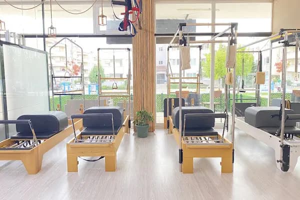 Athletıc 10 Studio - Spor salonu - Balıkesir Karesi