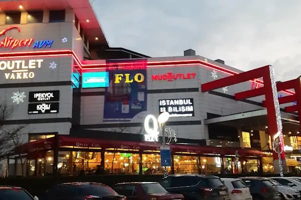 MUDO Outlet - Giyim mağazası - İstanbul Bakırköy