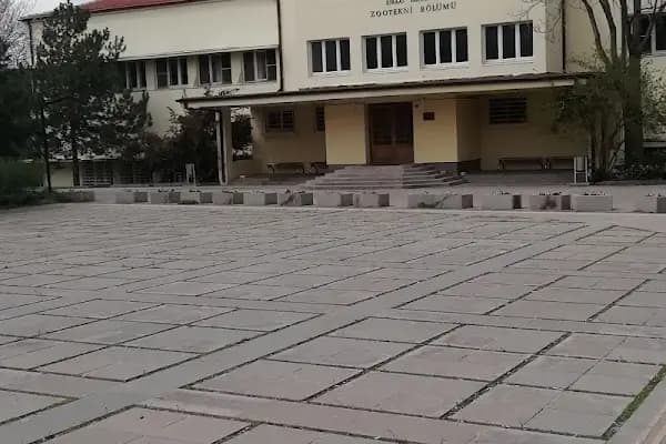 Ankara Üniversitesi Ziraat Fakültesi Bahçe Bitkileri Bölümü - Üniversite - Ankara Keçiören