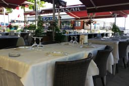 Nissi Restaurant & cafe