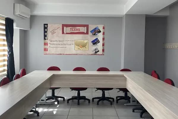 Amerikan Kültür Esenyurt - Dil Okulu - İstanbul Esenyurt