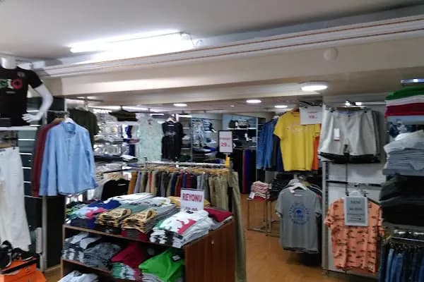 Mustafa stores - Giyim mağazası - İzmir Bayraklı
