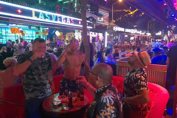 HANGOVER BAR ALANYA - Bar - Antalya Alanya