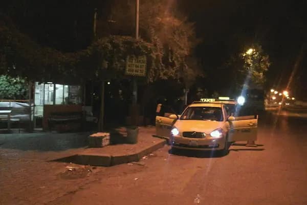 Altındağ Öz Taksi - Taksi Durağı - İzmir Bornova