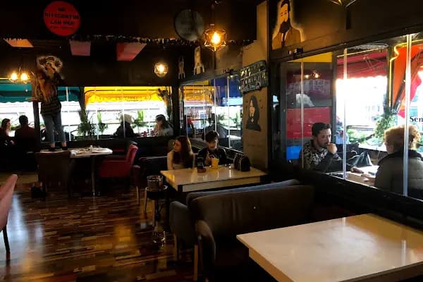 Gramafon Cafe - Kafe - İstanbul Bağcılar
