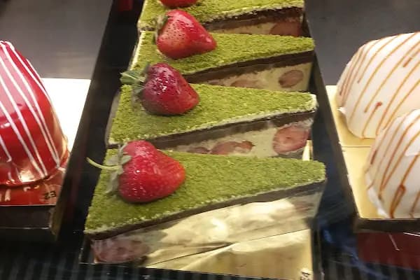 Selvi Pastanesi - Pastane - İstanbul Küçükçekmece