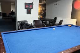 Fox Bilardo &amp; Coffee
