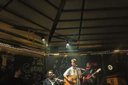 Corner Pub Bistro