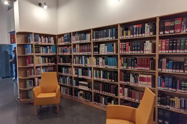 Bursa Uludağ Üniversitesi Prof. Dr. Fuat Sezgin Merkez Kütüphanesi - Kütüphane - Bursa Yıldırım
