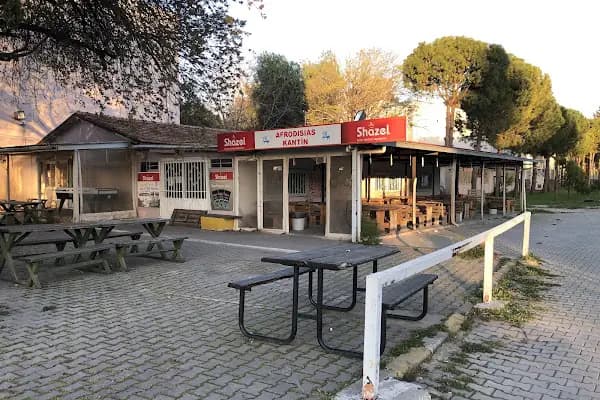 Bench Cafe Hali Saha - Kafe - İzmir Bergama