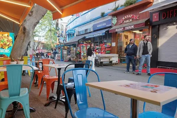The B - Restoran - İstanbul Gaziosmanpaşa