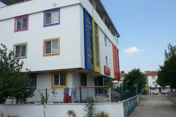 AKADEMİNİK ANAOKULU - Anaokulu - Balıkesir Altıeylül