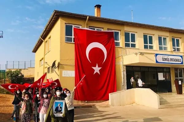 Özmüş Ortaokulu - Okul - Şanlıurfa Ceylanpınar