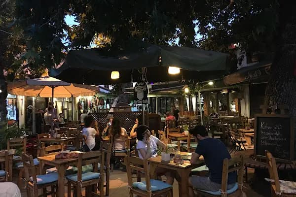 Bergama Arastası - Kafe - İzmir Bergama