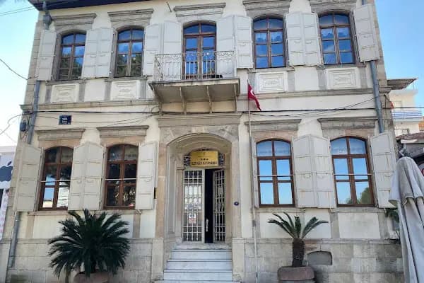 Aliağa İlçe Halk Kütüphanesi - Kütüphane - İzmir Aliağa