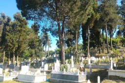 Adatepe Mezarlığı