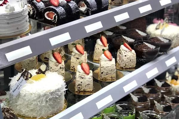 vipasta & Karagöz Baklavaları - Pastane - İzmir Karabağlar